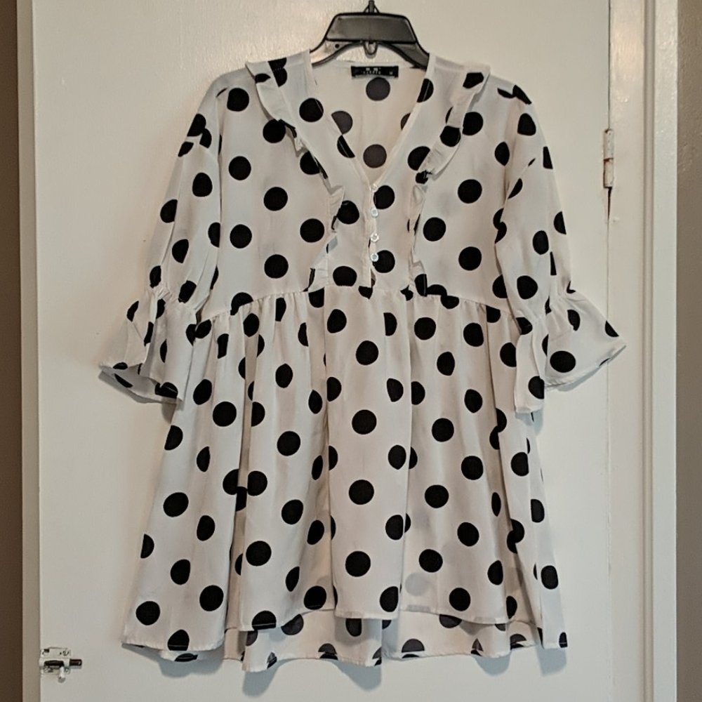 Black/White Polka Dot Top